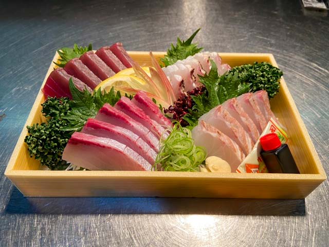 須崎の鮮魚4種盛り